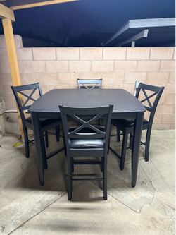 Dining Table Set