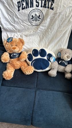 Plush animals and paw