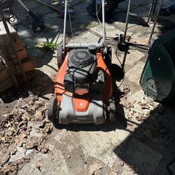 Lawnmower 
