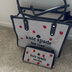 Large Kate spade With Matching Wallet