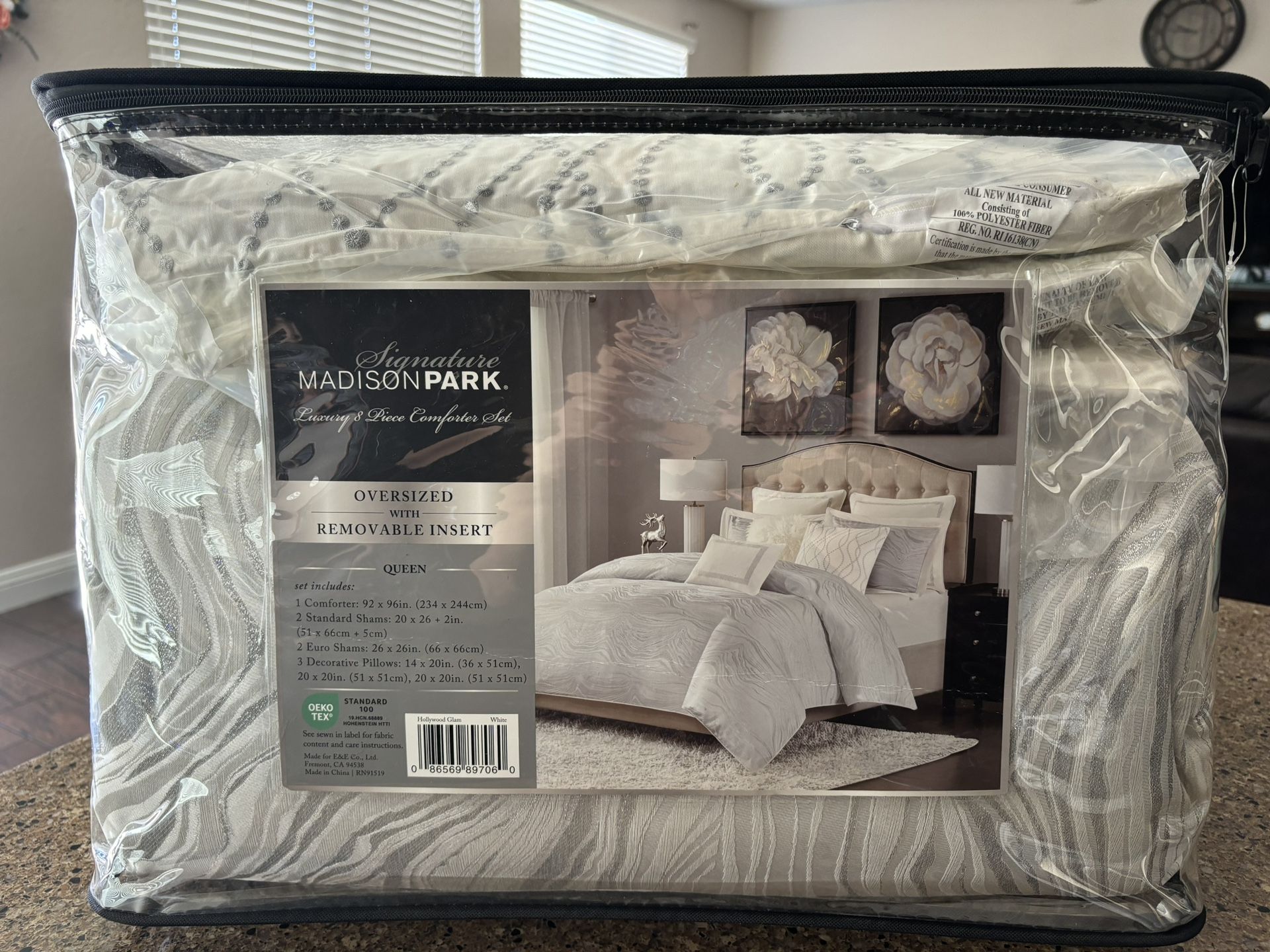 Madison Park Signature Hollywood Glam White Comforter Set- Queen