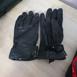 Triumph Gortex Gloves Large New Never Used