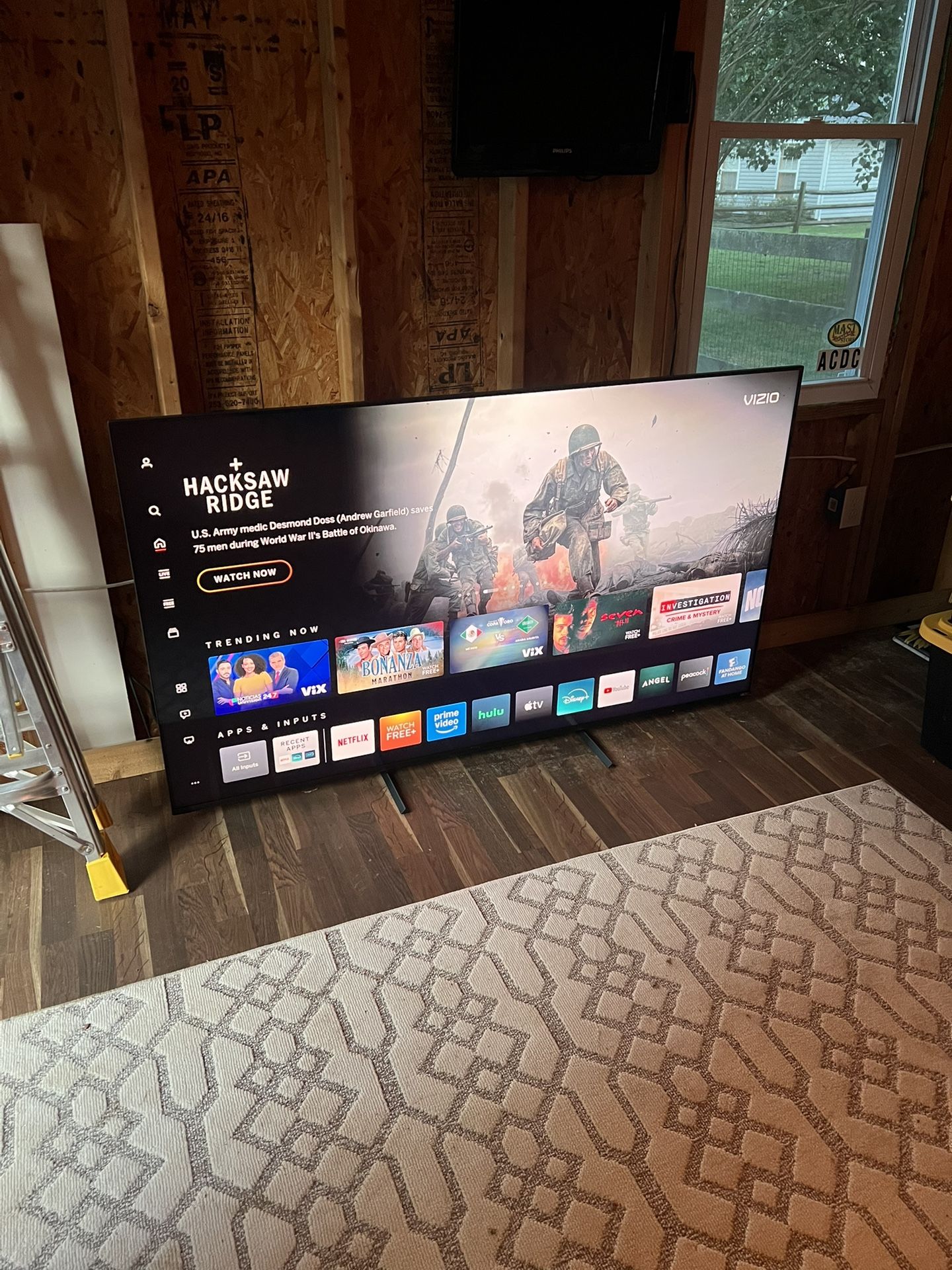 💥 VIZIO 70” 4K QLED Smart TV (M7 Series) – Used Like New 💥