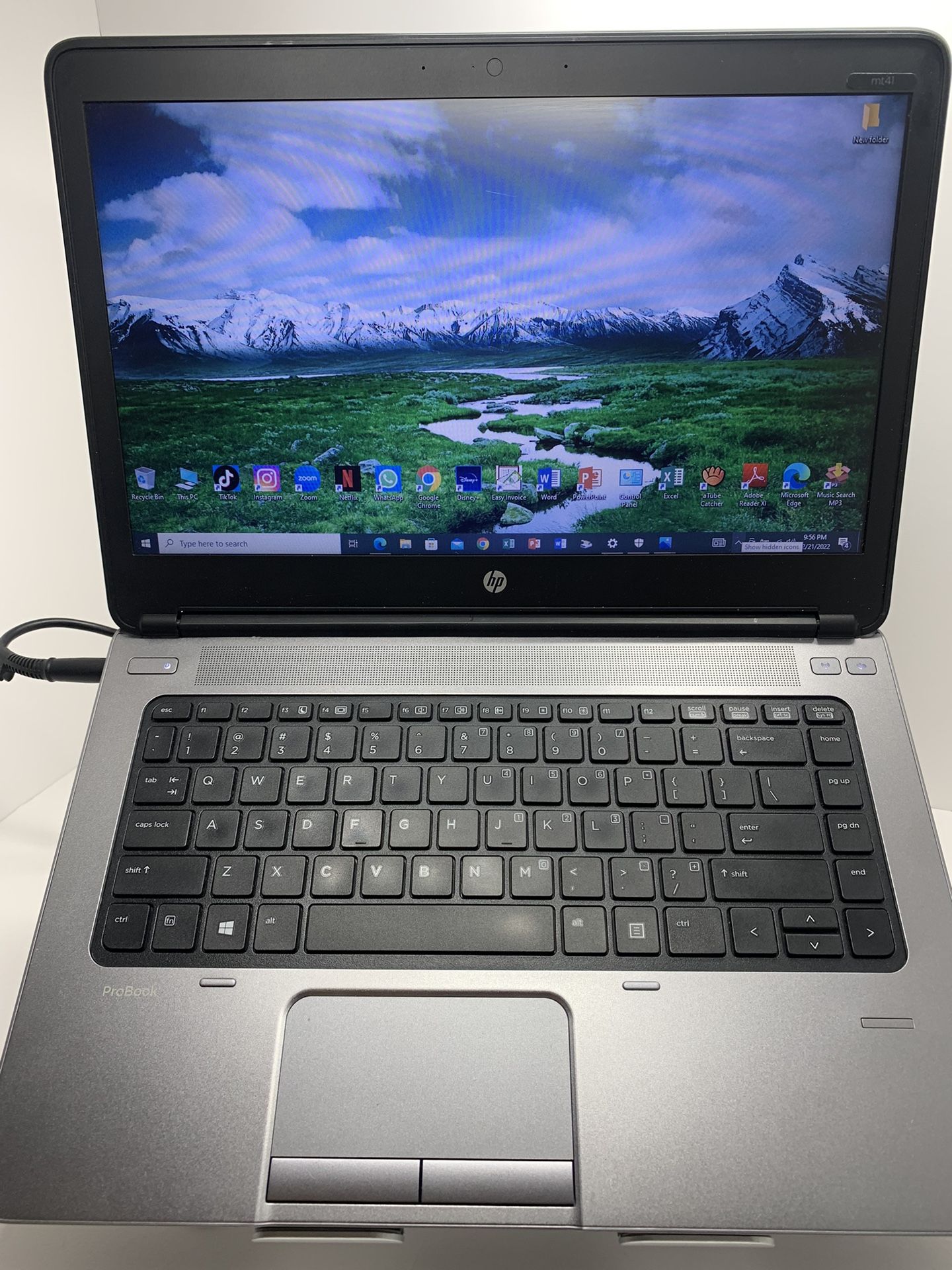HP NOTEBOOK …MT- 41….128 GB .SSD ( Capacity ) ..4.0 RAM . READY FOR CLASSES ON LINE OR WORK FROM HOME
