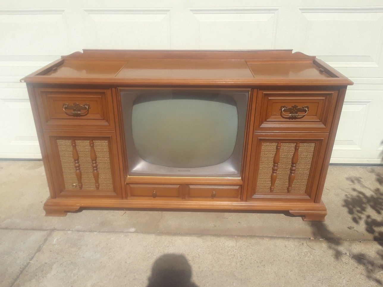 Magnavox tv console