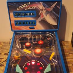 1983 TOMY Astro Shooter Tabletop Electronic Pinball Game-Works Great!