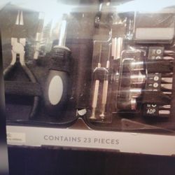 Brand New 23 Piece Tool Set