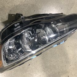 SUBARU CROSSTREK HEADLIGHT