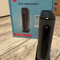 Motorola AC1900 WiFi Router