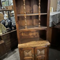 Small Hutch/ Bookshelf 