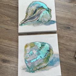 2 Canvas Portraits 