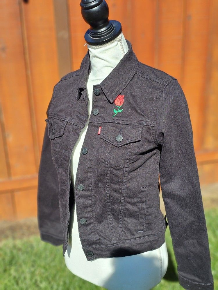 Levis Jean Jacket Embroidered Rose