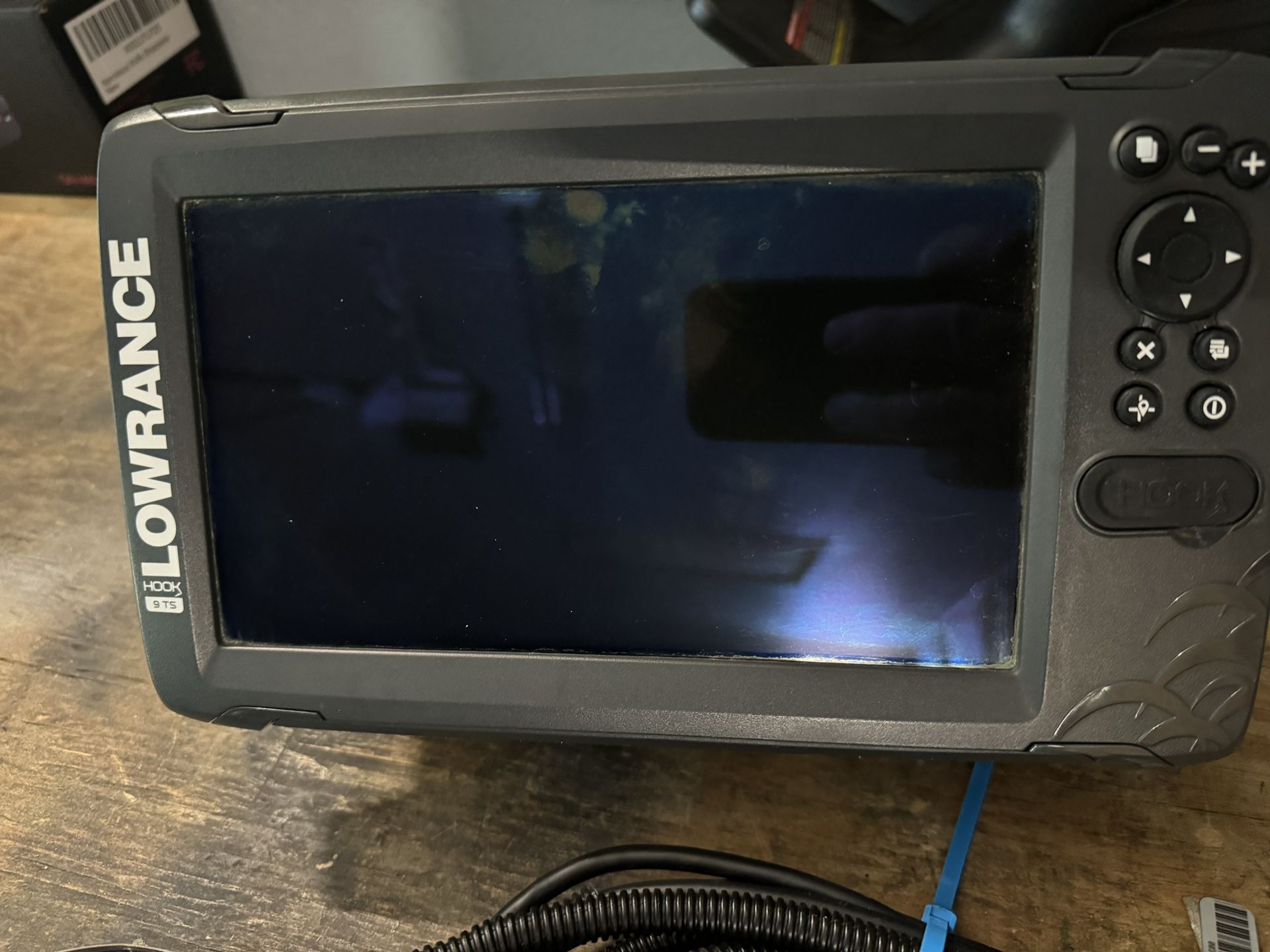 Lowrance Hook 9TS Fish Finder
