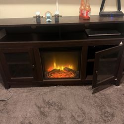 Entertainment center