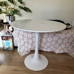 Modern White Round Dining Table