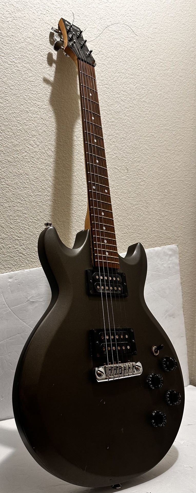 Ibanez Gax75 Electric Guitar