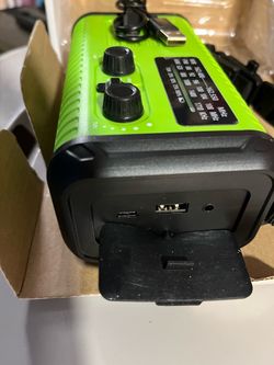 Radio para emergency whether solar