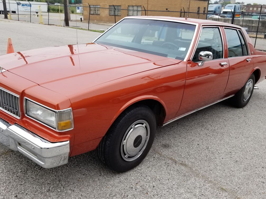 1990 chevy caprice 9c1 for Sale in St. Louis, MO OfferUp