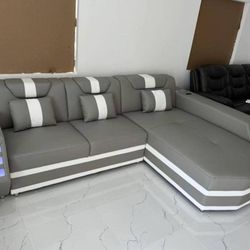 Sectional sofa!!!Ask For Price!!!Preguntar Por Precio 