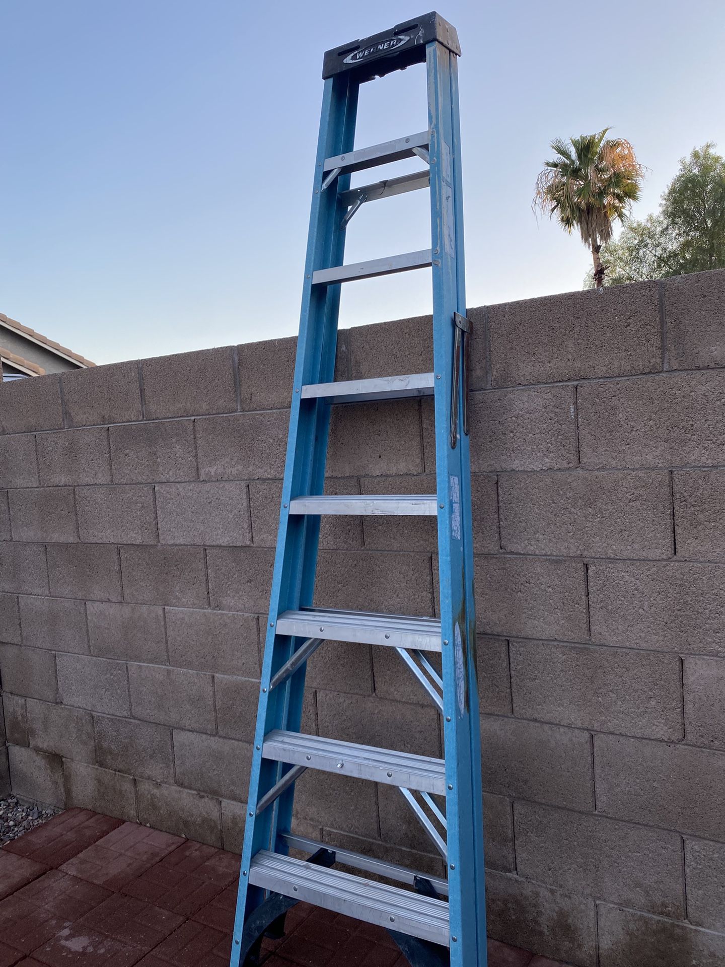 WARNER 8’ STEP LADDER