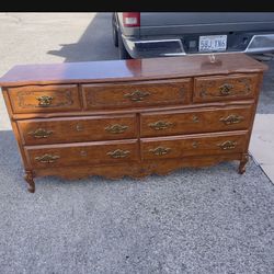 🎁 BEDROOM  SET:  DRESSER, CHEST,  BED FRAME-🎁