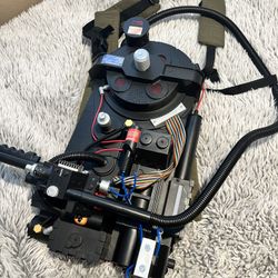 Proton Pack Halloween Prop