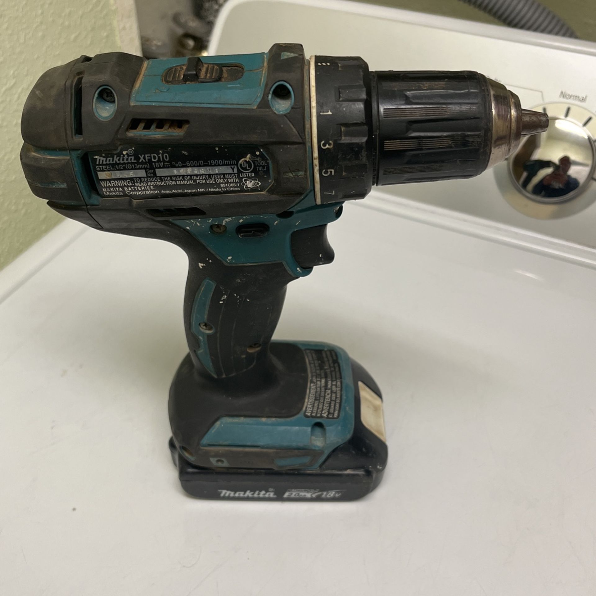 Makita Drill 18 Volt