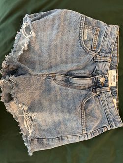 Cotton On Light Wash Denim Cutoff Shorts
