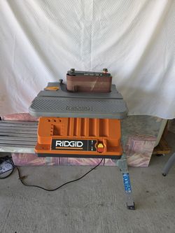 RIDGID 5 Amp Corded Oscillating Edge Belt/Spindle Sander