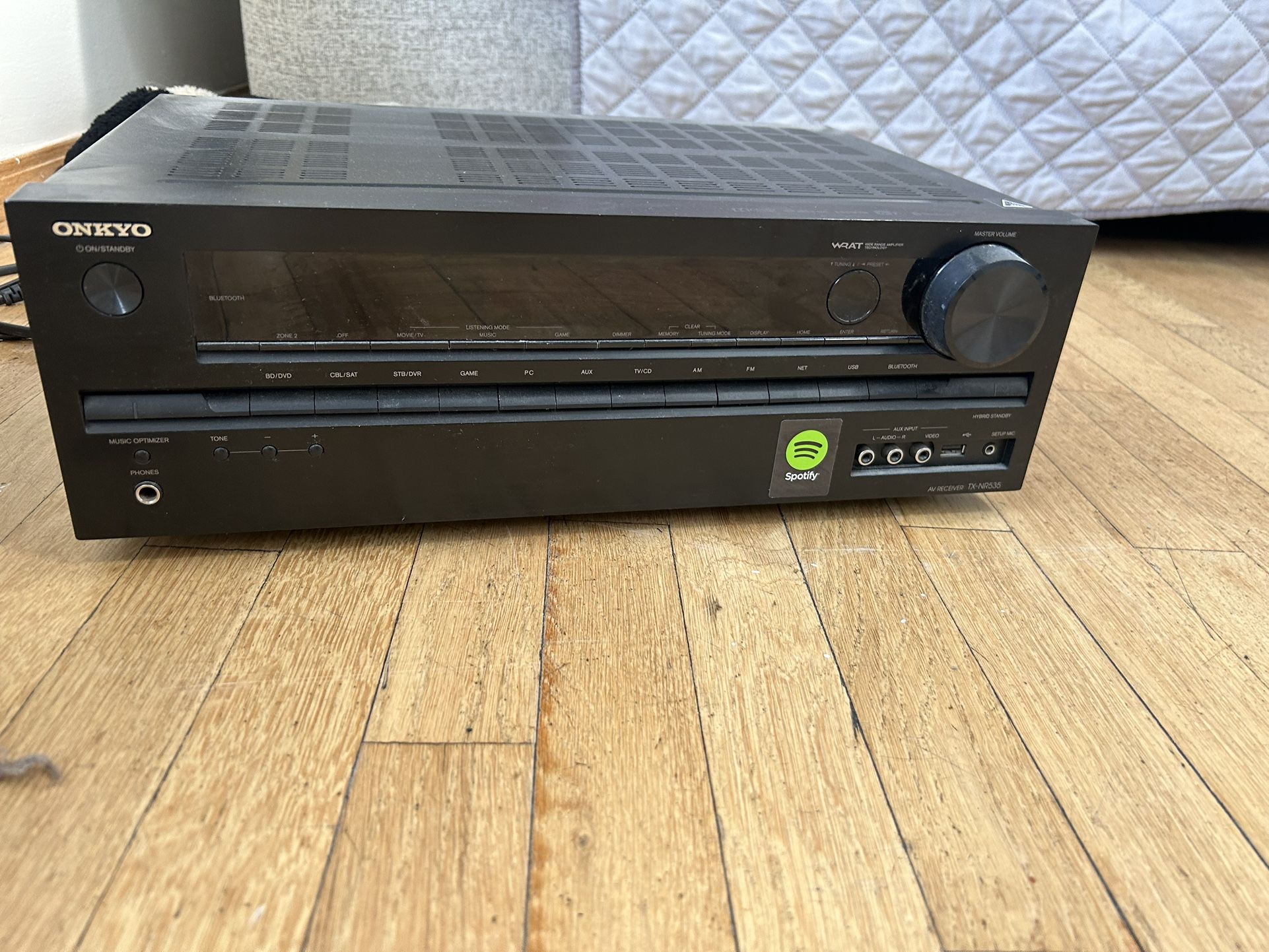 Onkyo TX-NR535 5.2 channel 300 watt av receiver.