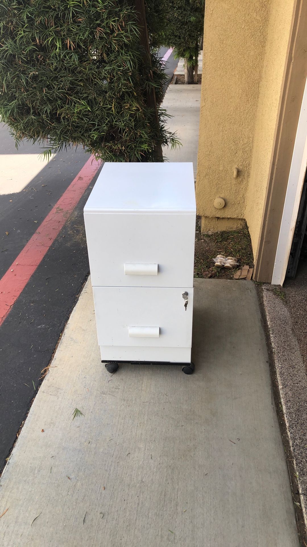 2-drawer Locking Letter File Cabinet