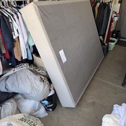 Queen Sized Tempur-Pedic Box Spring 