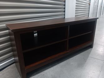Good condition entertainment set