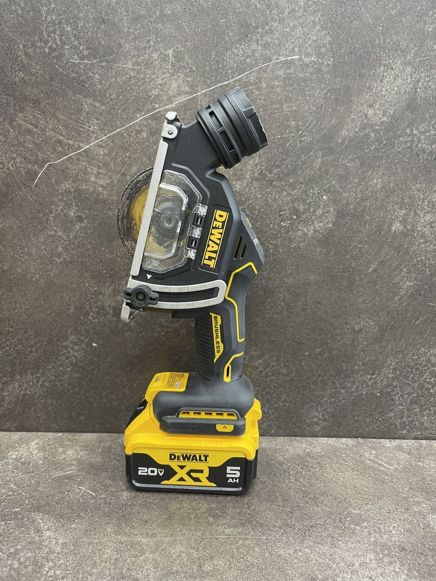 Dewalt 20V XR Cordless 3 in. Cut-Off Tool DCS438