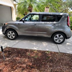 2019 Kia Soul Base Auto 32k Miles!