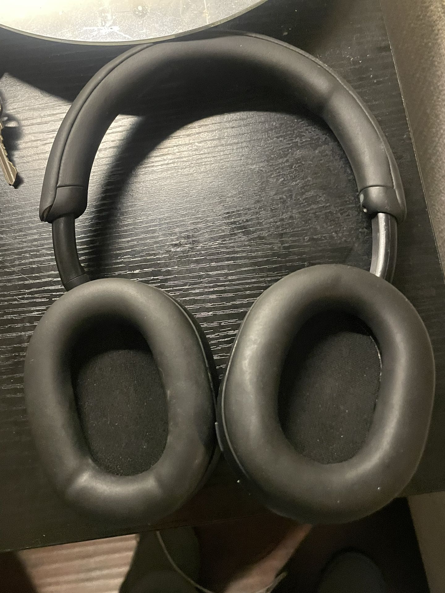 Sony XM5 Headphones