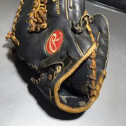 Baseball glove