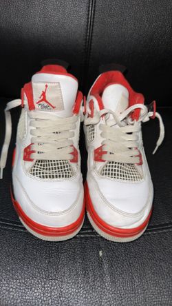 Nike air Jordan’s 4
