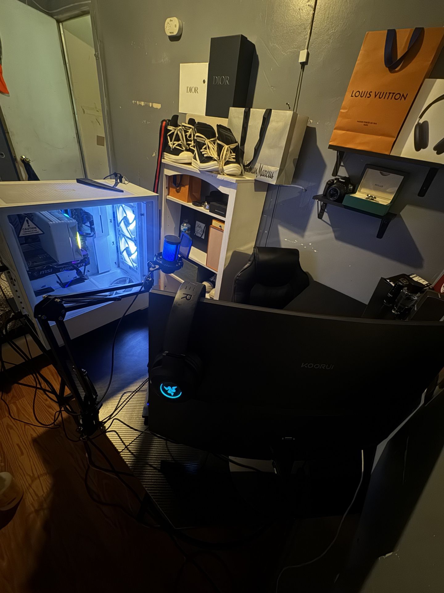 Everything Must Go(give Offers)