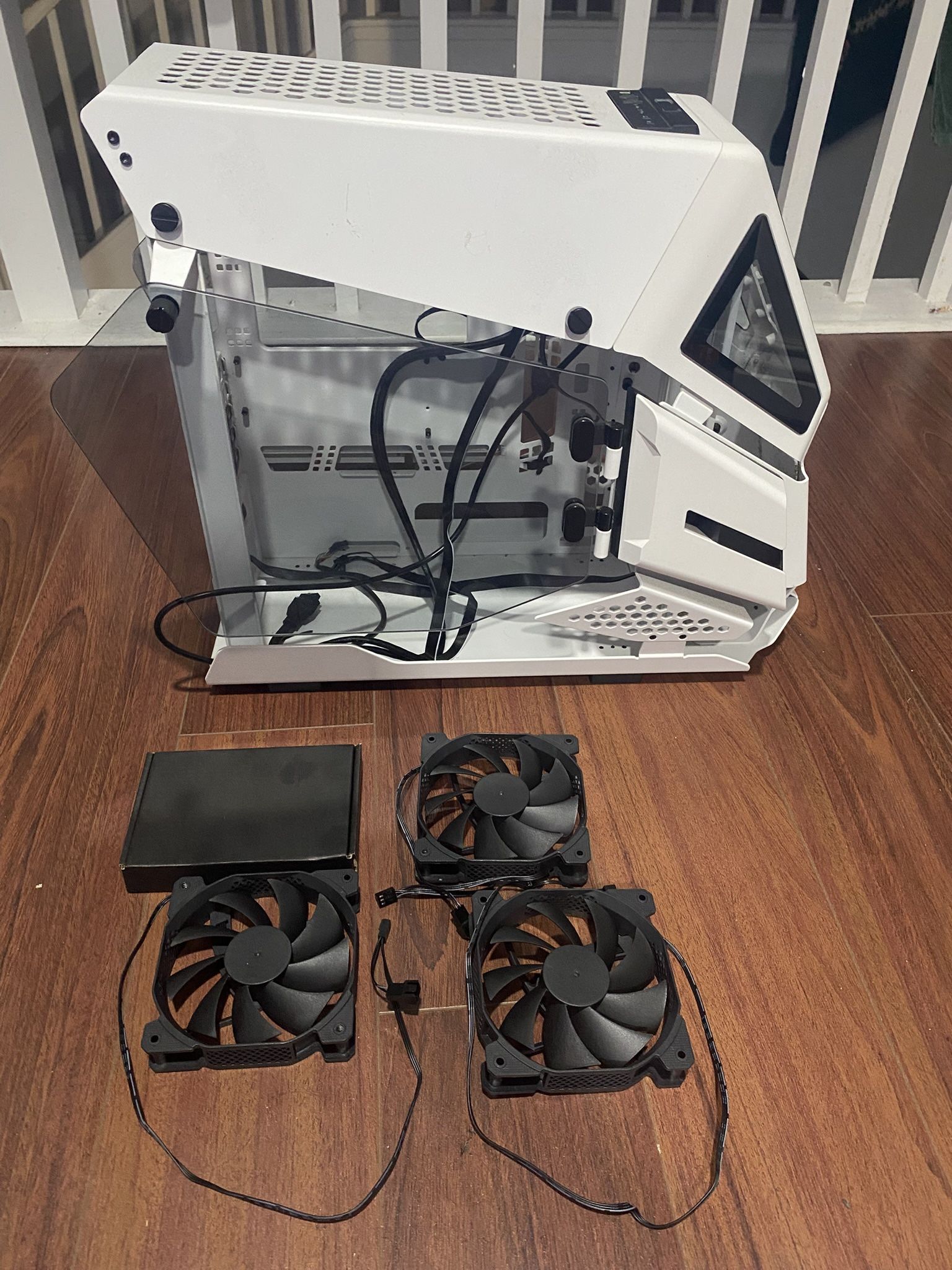 ThermalTake Micro Atx Pc Case