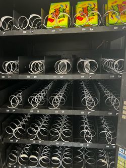 AP 933 Snack Machine