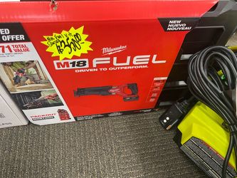 Milwaukee M18 FUEL Sawzall Packout Kit
