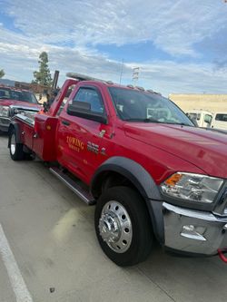 2016  Grúa de arrastre, wheel lift. RAM 5500
