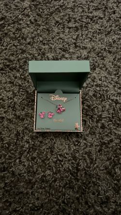 Minnie Mouse Earrings And Necklace Set