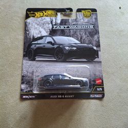 Hotwheels Premium AUDI RS6 AVANT