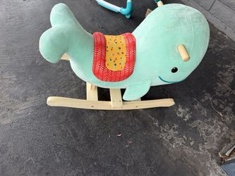 Baby rocking chair