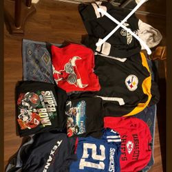 Vintage/modern Clothing Reselling Bundle (READ THE DESCRIPTION)