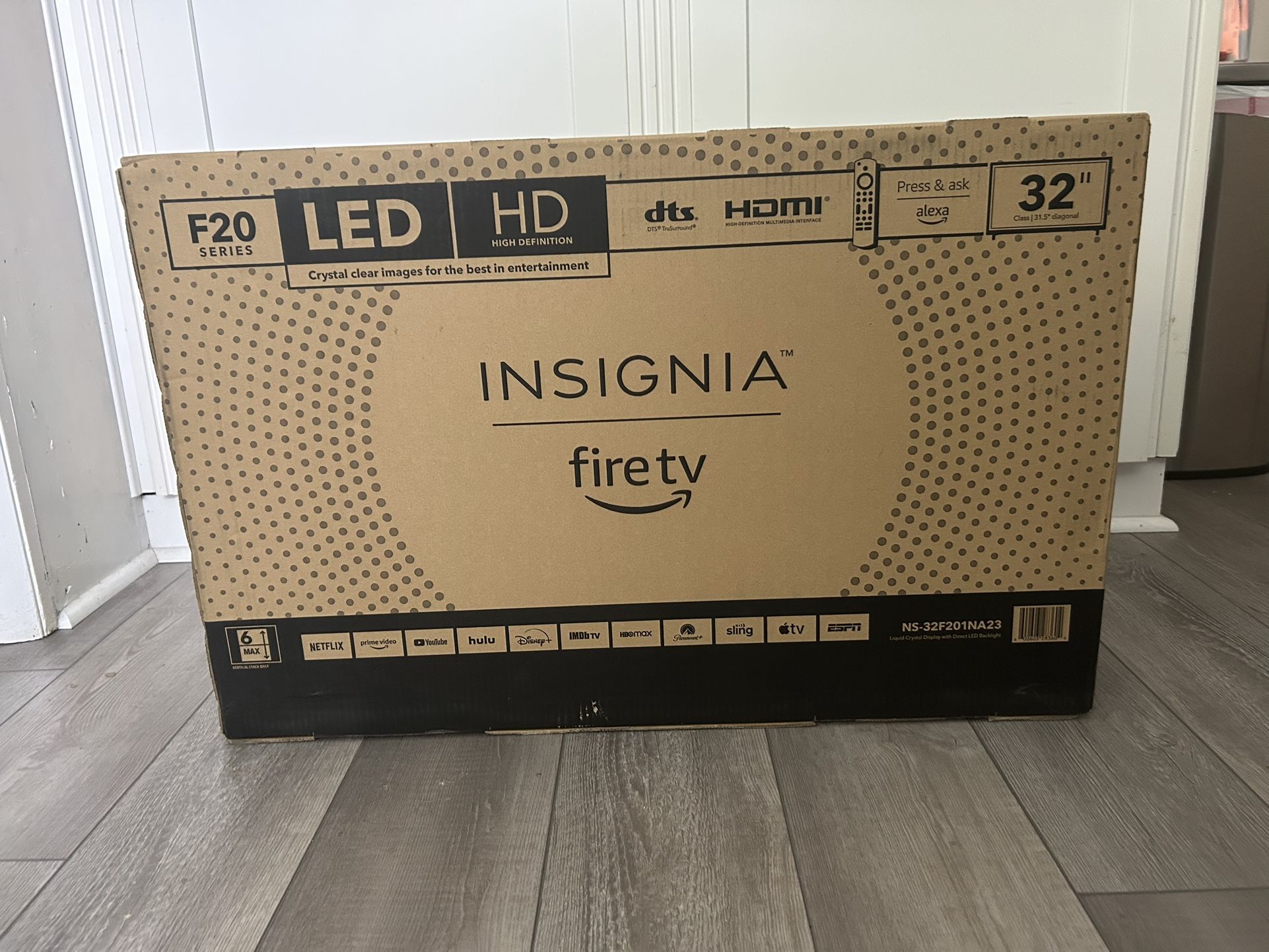 TV - 32” Insignia, Fire TV
