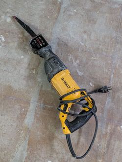 DeWalt DWE305 Wired