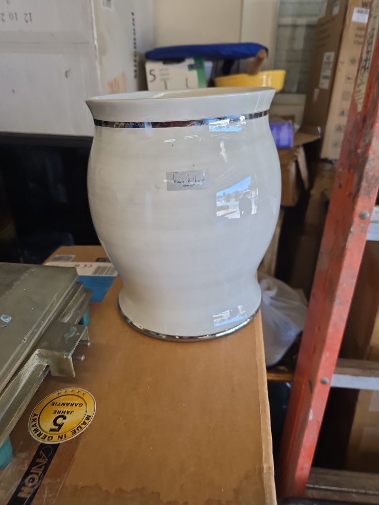 Ceramic Pot